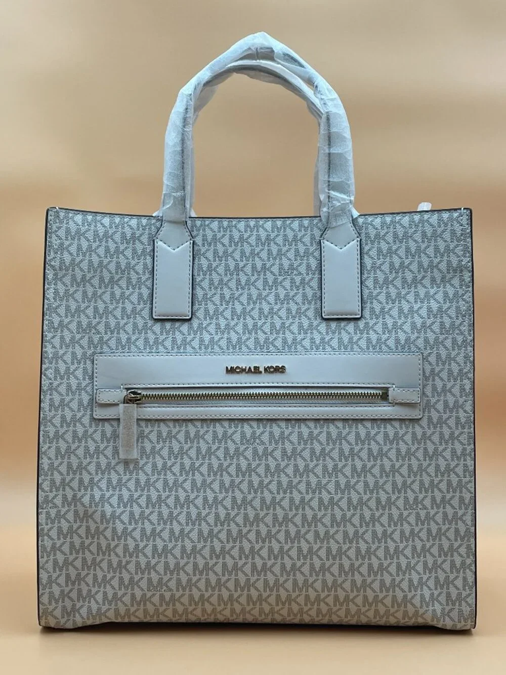 NWT Michael Kors Kenly Large Tote Light Cream Multi Logo $398